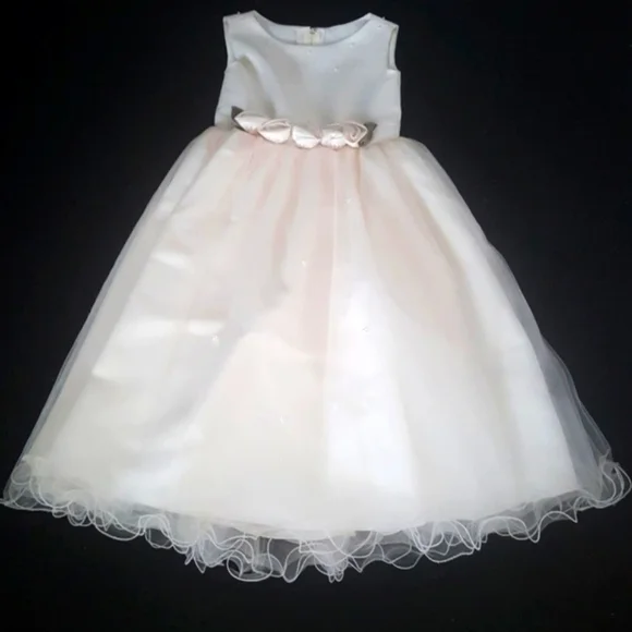 Girl's Dress - Picture 7 of 12